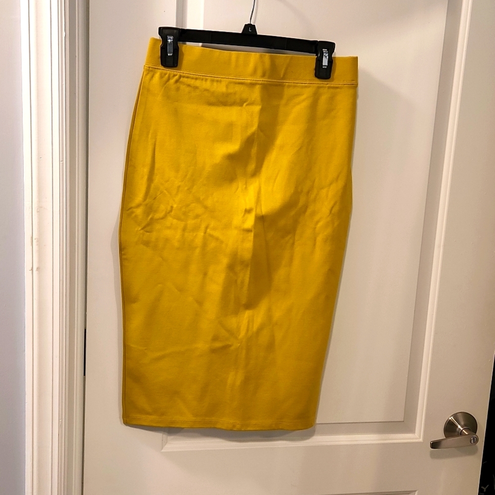 Green midi stretch skirt